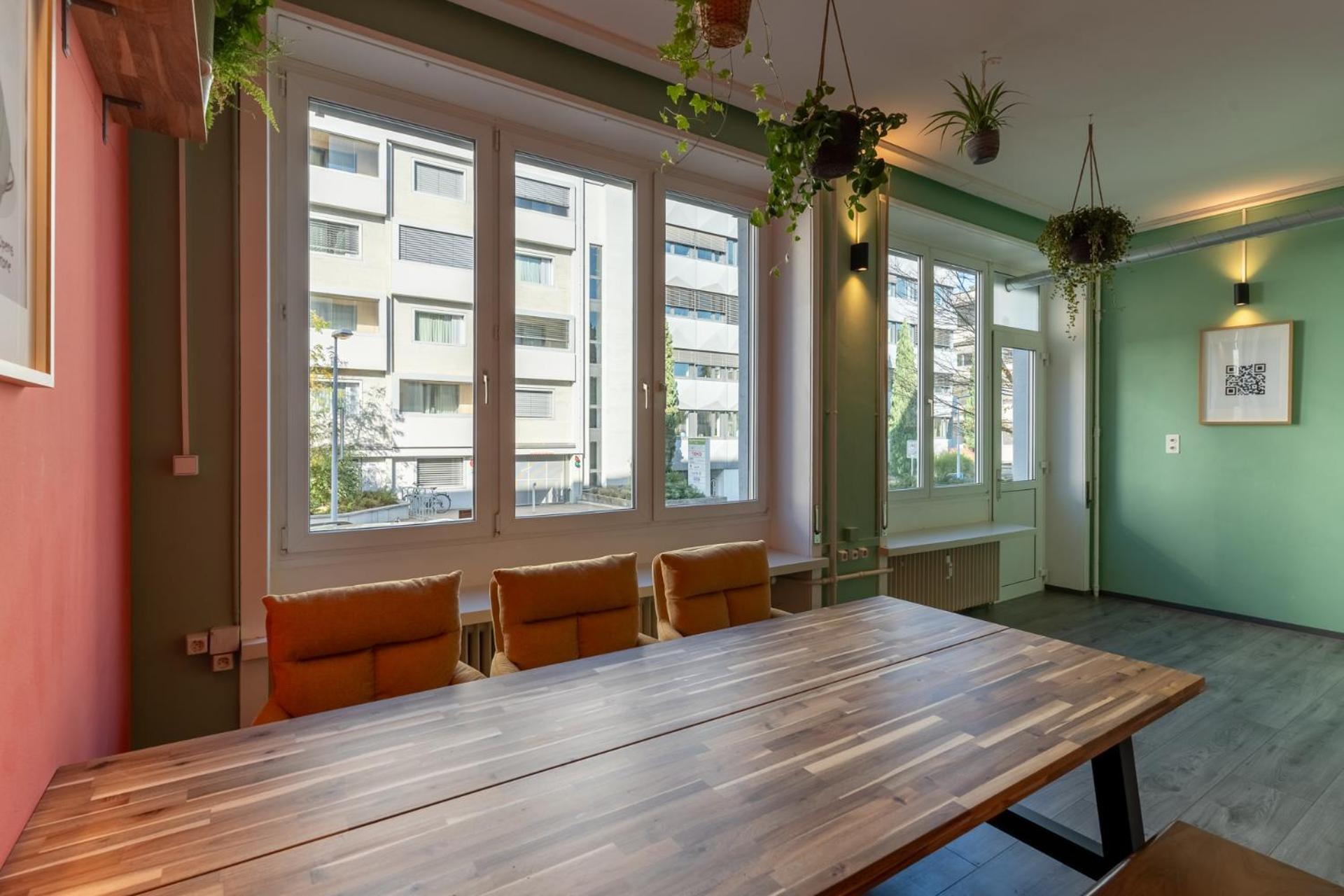 Mue Cubes - Capsule Hotel Bazel Buitenkant foto